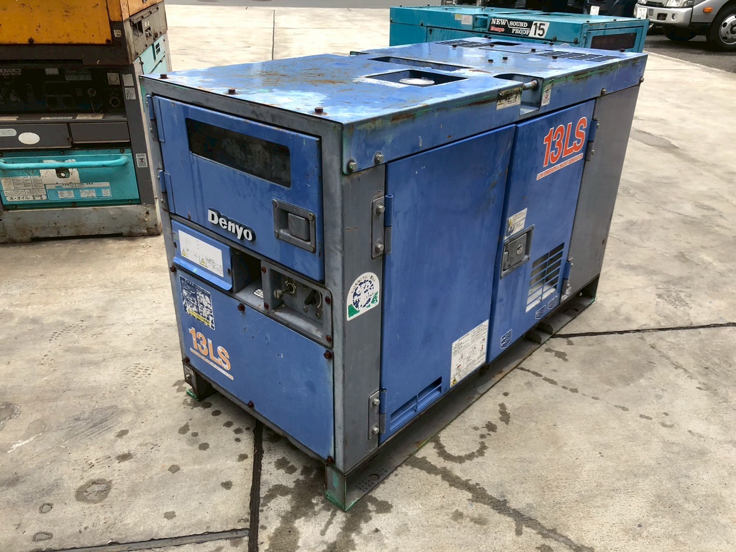 中古発電機 DCA-13LSK #203-1