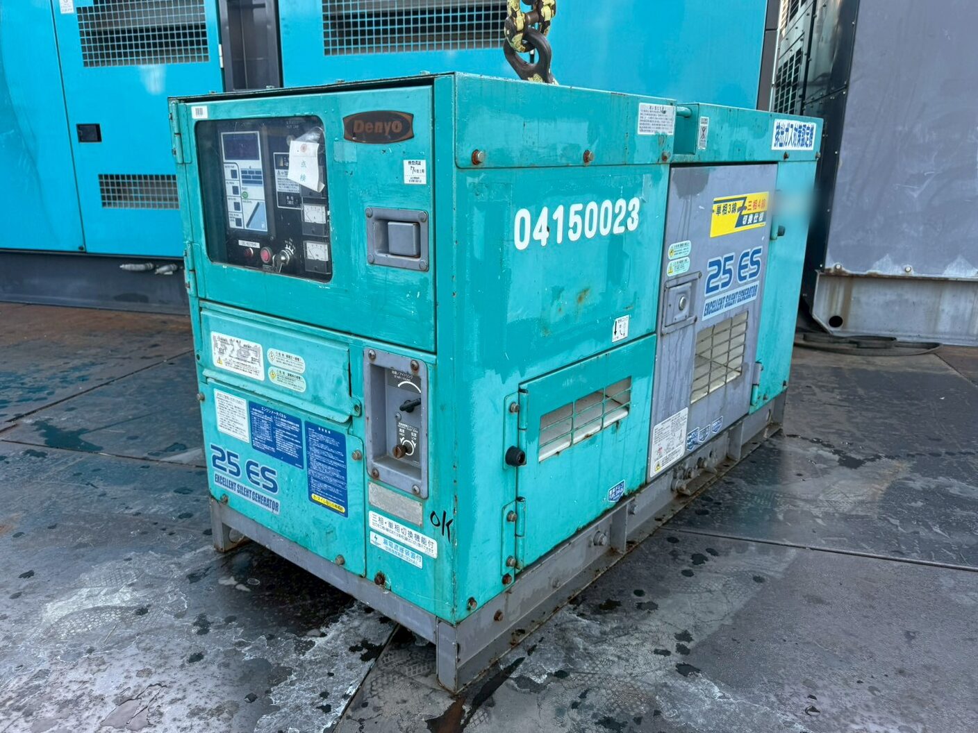 中古発電機 DCA-25ESI #244-2
